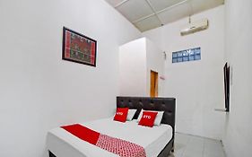 OYO 90355 Darussalam Inn